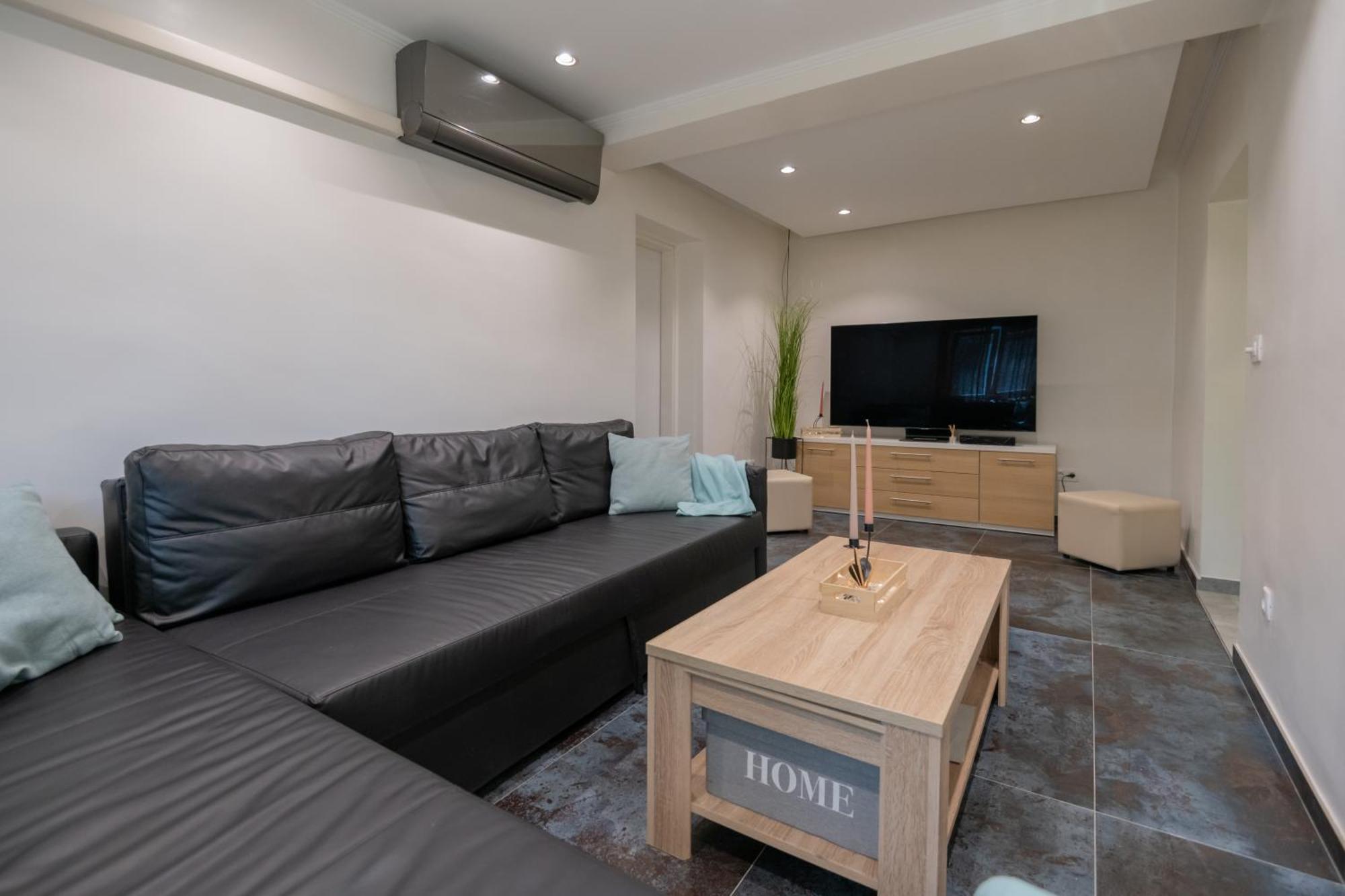 Apartment Erwin With Heated Pool Imotski